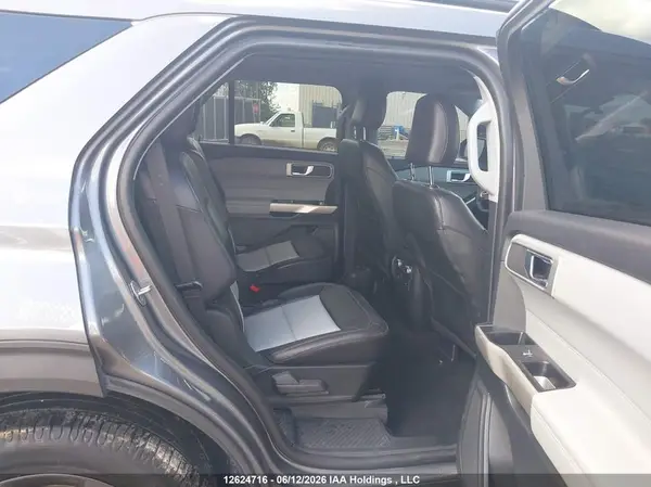 1FMSK8DH0NGA09700 2022 FORD EXPLORER - Image 8