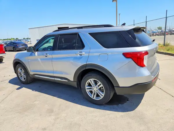 1FMSK8DH0NGA11799 2022 FORD EXPLORER - Image 2