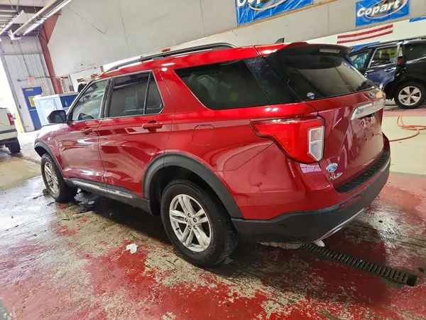 1FMSK8DH0NGA33897 2022 FORD EXPLORER - Image 2