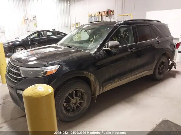 1FMSK8DH0NGA42678 2022 FORD EXPLORER - Image 2