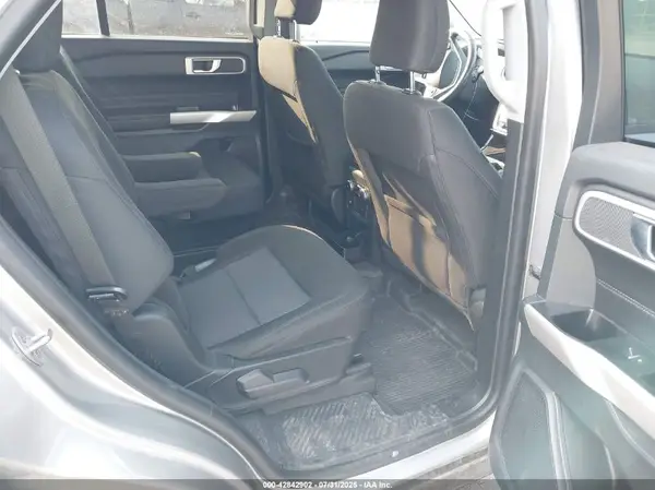 1FMSK8DH0NGA52501 2022 FORD EXPLORER - Image 8
