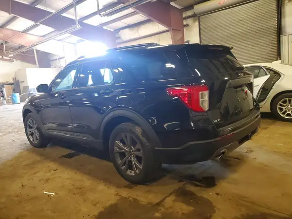 1FMSK8DH0NGA56242 2022 FORD EXPLORER - Image 2