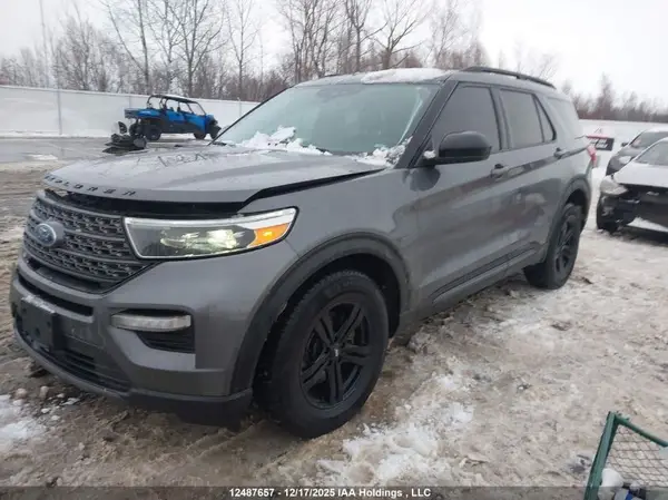 1FMSK8DH0NGA59397 2022 FORD EXPLORER - Image 2