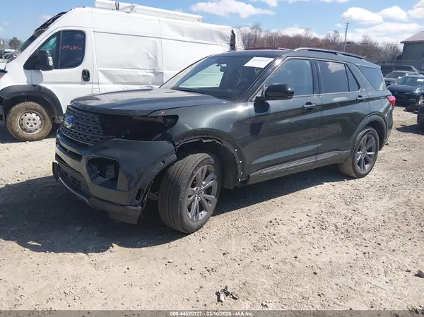 1FMSK8DH0NGA72165 2022 FORD EXPLORER - Image 2