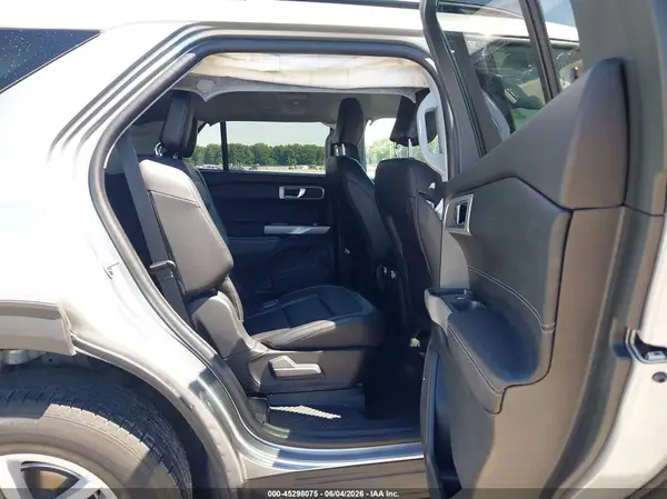 1FMSK8DH0NGB09070 2022 FORD EXPLORER - Image 8