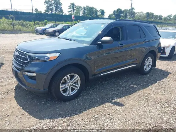 1FMSK8DH0NGC37101 2022 FORD EXPLORER - Image 2
