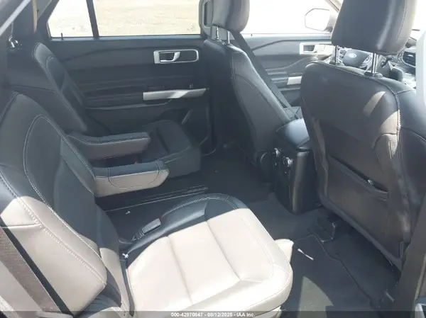1FMSK8DH0NGC37101 2022 FORD EXPLORER - Image 8