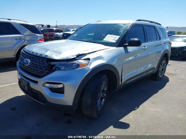 1FMSK8DH0PGC28465 2023 FORD EXPLORER - Image 2