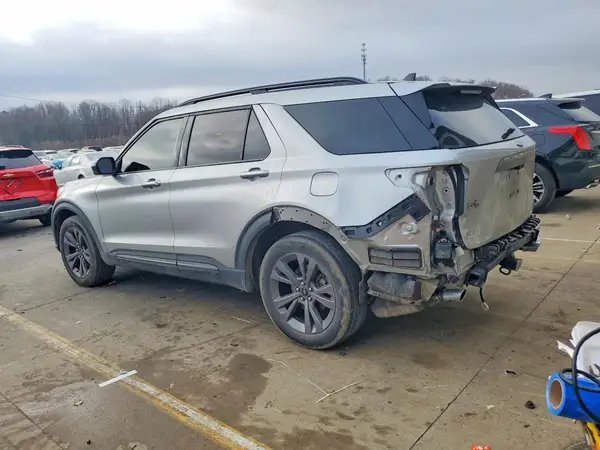 1FMSK8DH0PGC38672 2023 FORD EXPLORER - Image 2