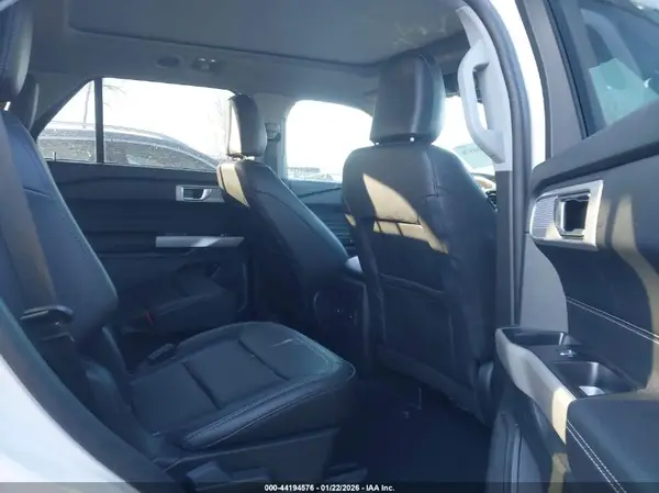 1FMSK8DH0RGA09833 2024 FORD EXPLORER - Image 8
