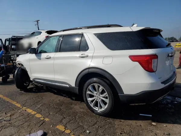 1FMSK8DH0RGA53377 2024 FORD EXPLORER - Image 2