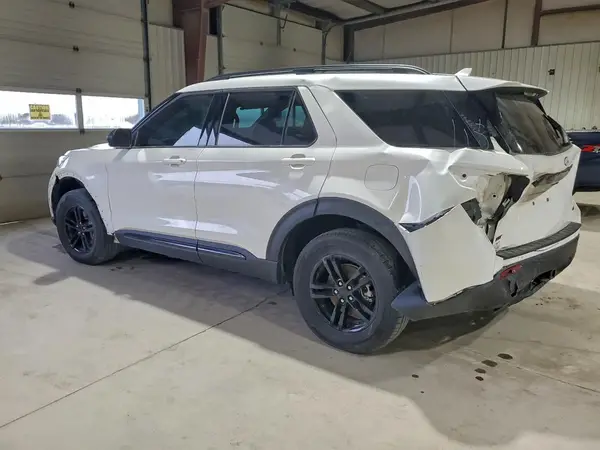 1FMSK8DH0RGA69384 2024 FORD EXPLORER - Image 2