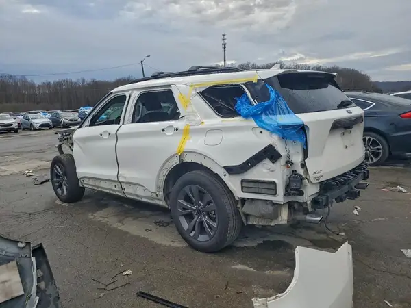 1FMSK8DH0RGA89604 2024 FORD EXPLORER - Image 2