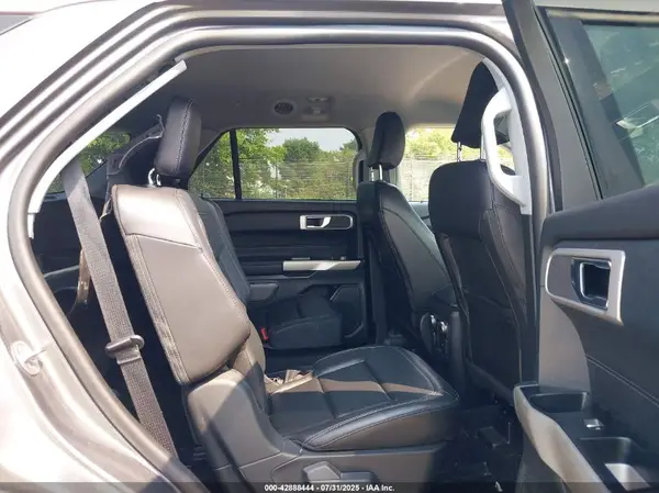 1FMSK8DH1MGB29696 2021 FORD EXPLORER - Image 8