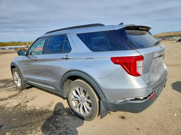 1FMSK8DH1MGC05725 2021 FORD EXPLORER - Image 2