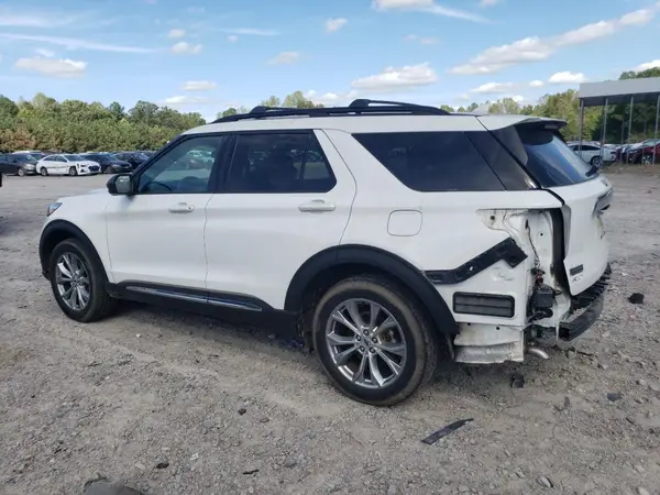 1FMSK8DH1NGA12010 2022 FORD EXPLORER - Image 2