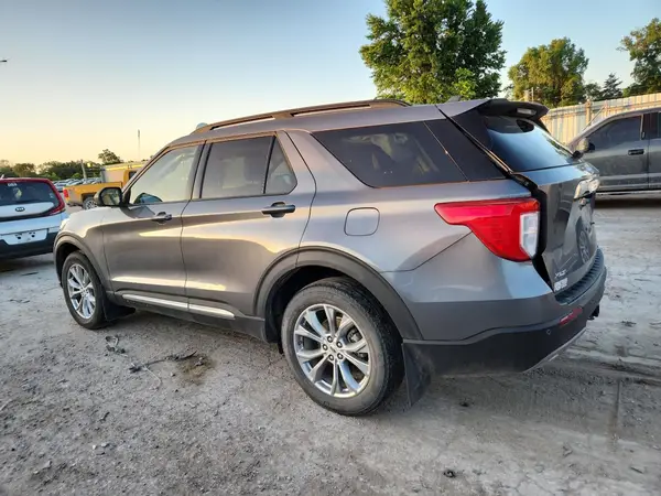 1FMSK8DH1NGA19278 2022 FORD EXPLORER - Image 2