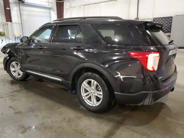 1FMSK8DH1NGA23007 2022 FORD EXPLORER - Image 2