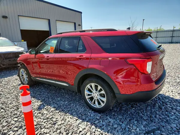 1FMSK8DH1NGA24352 2022 FORD EXPLORER - Image 2