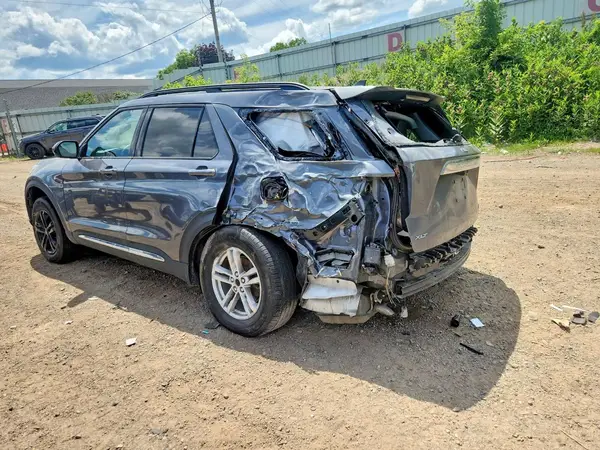 1FMSK8DH1NGA24450 2022 FORD EXPLORER - Image 2