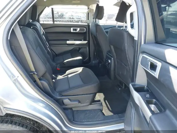 1FMSK8DH1NGA38056 2022 FORD EXPLORER - Image 8