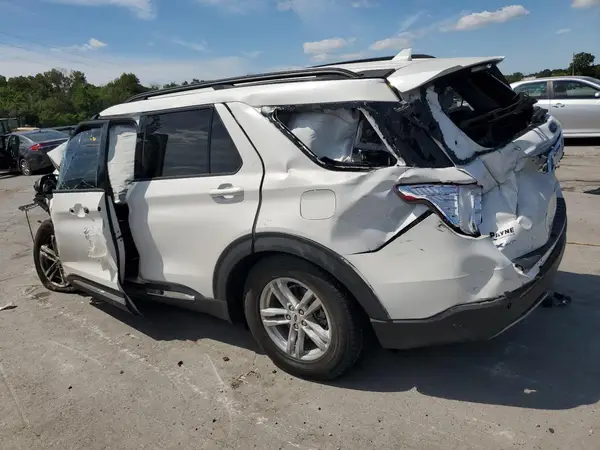 1FMSK8DH1NGA39126 2022 FORD EXPLORER - Image 2