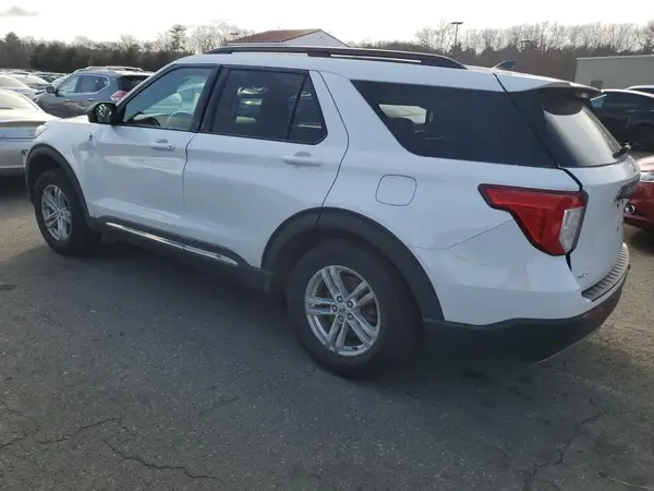 1FMSK8DH1NGA39210 2022 FORD EXPLORER - Image 2