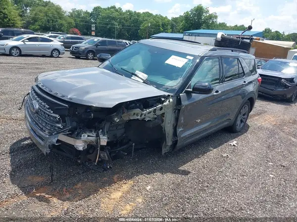 1FMSK8DH1NGA69565 2022 FORD EXPLORER - Image 2