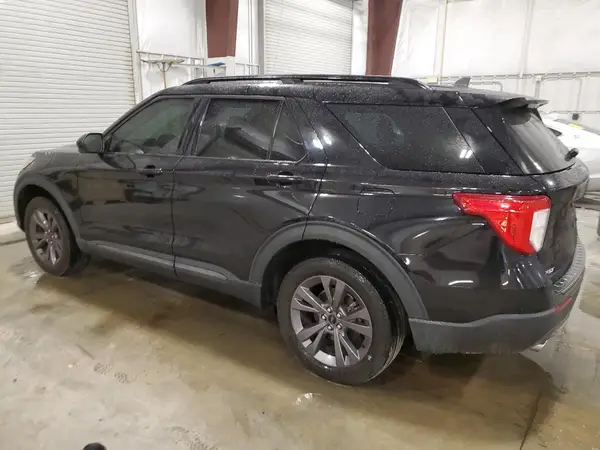 1FMSK8DH1NGB02693 2022 FORD EXPLORER - Image 2
