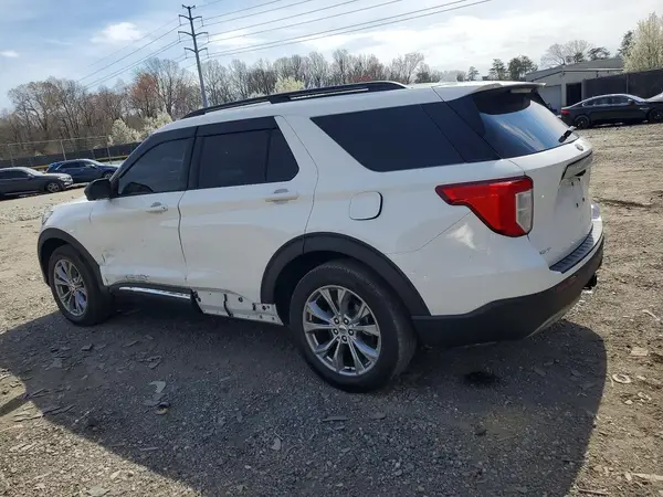 1FMSK8DH1NGB22779 2022 FORD EXPLORER - Image 2