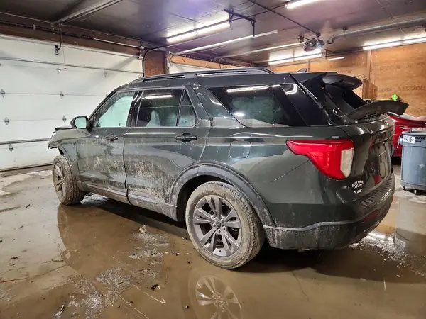 1FMSK8DH1NGB30610 2022 FORD EXPLORER - Image 2