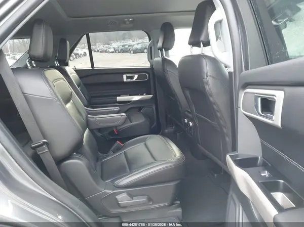 1FMSK8DH1NGB44233 2022 FORD EXPLORER - Image 8