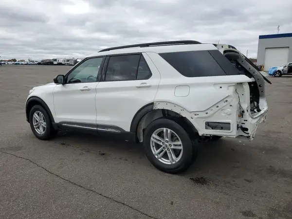 1FMSK8DH1NGB49576 2022 FORD EXPLORER - Image 2