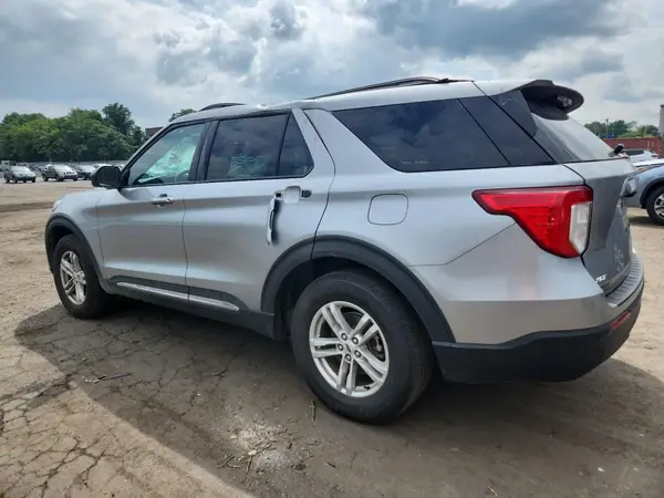 1FMSK8DH1NGB65339 2022 FORD EXPLORER - Image 2