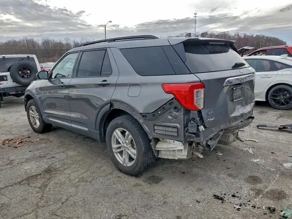 1FMSK8DH1NGB81959 2022 FORD EXPLORER - Image 2