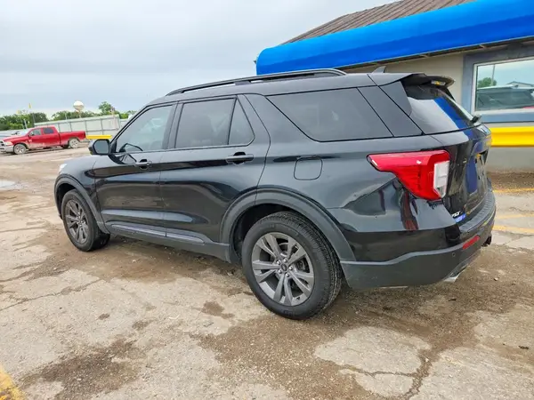 1FMSK8DH1NGC02258 2022 FORD EXPLORER - Image 2