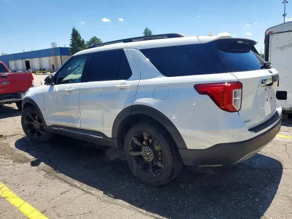 1FMSK8DH1NGC19934 2022 FORD EXPLORER - Image 2