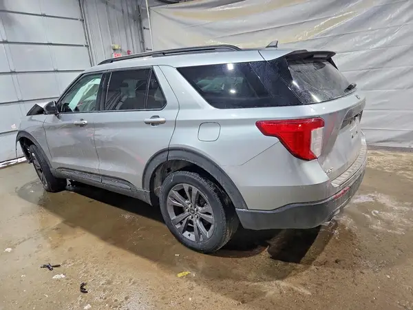 1FMSK8DH1NGC42646 2022 FORD EXPLORER - Image 2
