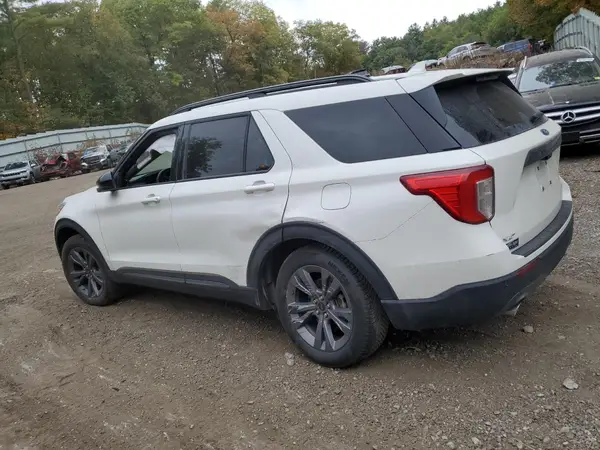 1FMSK8DH1RGA00865 2024 FORD EXPLORER - Image 2