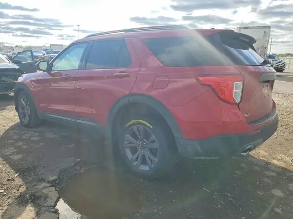 1FMSK8DH1RGA32473 2024 FORD EXPLORER - Image 2