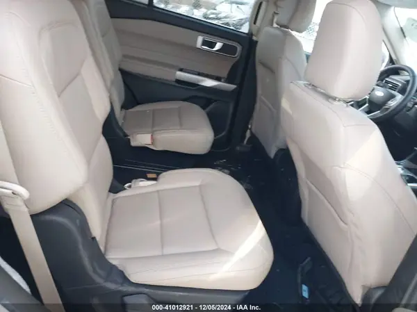 1FMSK8DH1RGA34725 2024 FORD EXPLORER - Image 8