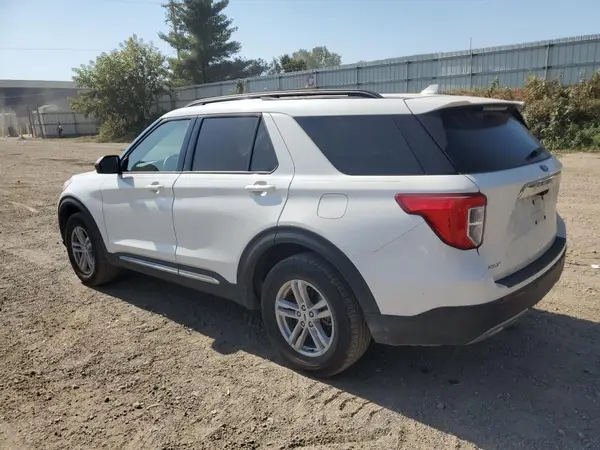 1FMSK8DH1RGA49659 2024 FORD EXPLORER - Image 2