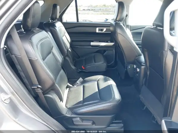 1FMSK8DH2MGA49677 2021 FORD EXPLORER - Image 8
