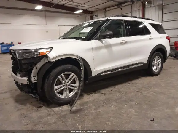 1FMSK8DH2MGA66172 2021 FORD EXPLORER - Image 2