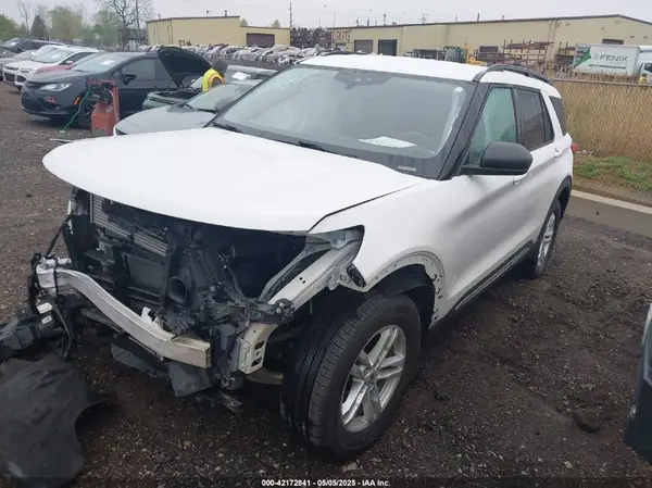 1FMSK8DH2MGA81156 2021 FORD EXPLORER - Image 2
