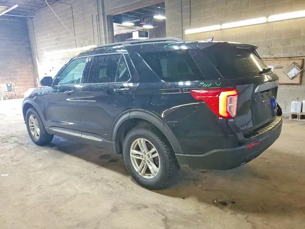 1FMSK8DH2MGA93050 2021 FORD EXPLORER - Image 2