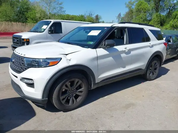 1FMSK8DH2MGB00868 2021 FORD EXPLORER - Image 2