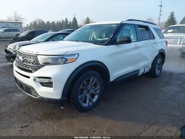 1FMSK8DH2MGB14995 2021 FORD EXPLORER - Image 2
