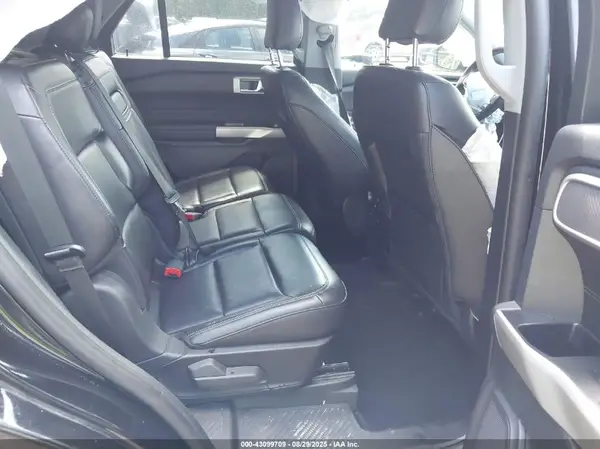 1FMSK8DH2MGC15373 2021 FORD EXPLORER - Image 8