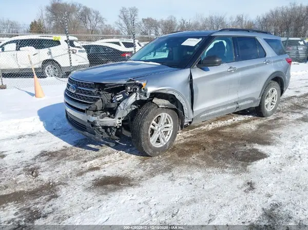 1FMSK8DH2MGC24610 2021 FORD EXPLORER - Image 2